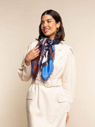 Giorgia (blue/red) - Italian soft and lightweight foulard made from pure silk - Glamourous Grace
