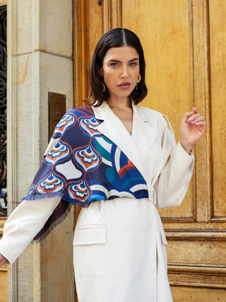Giorgia (blue/red) - Italian soft and lightweight foulard made from pure silk - Glamourous Grace
