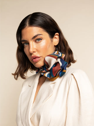 Giorgia (blue/red) - Italian soft and lightweight foulard made from pure silk - Glamourous Grace