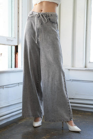 WHEN I MET YOU DENIM PANTS - Glamourous Grace
