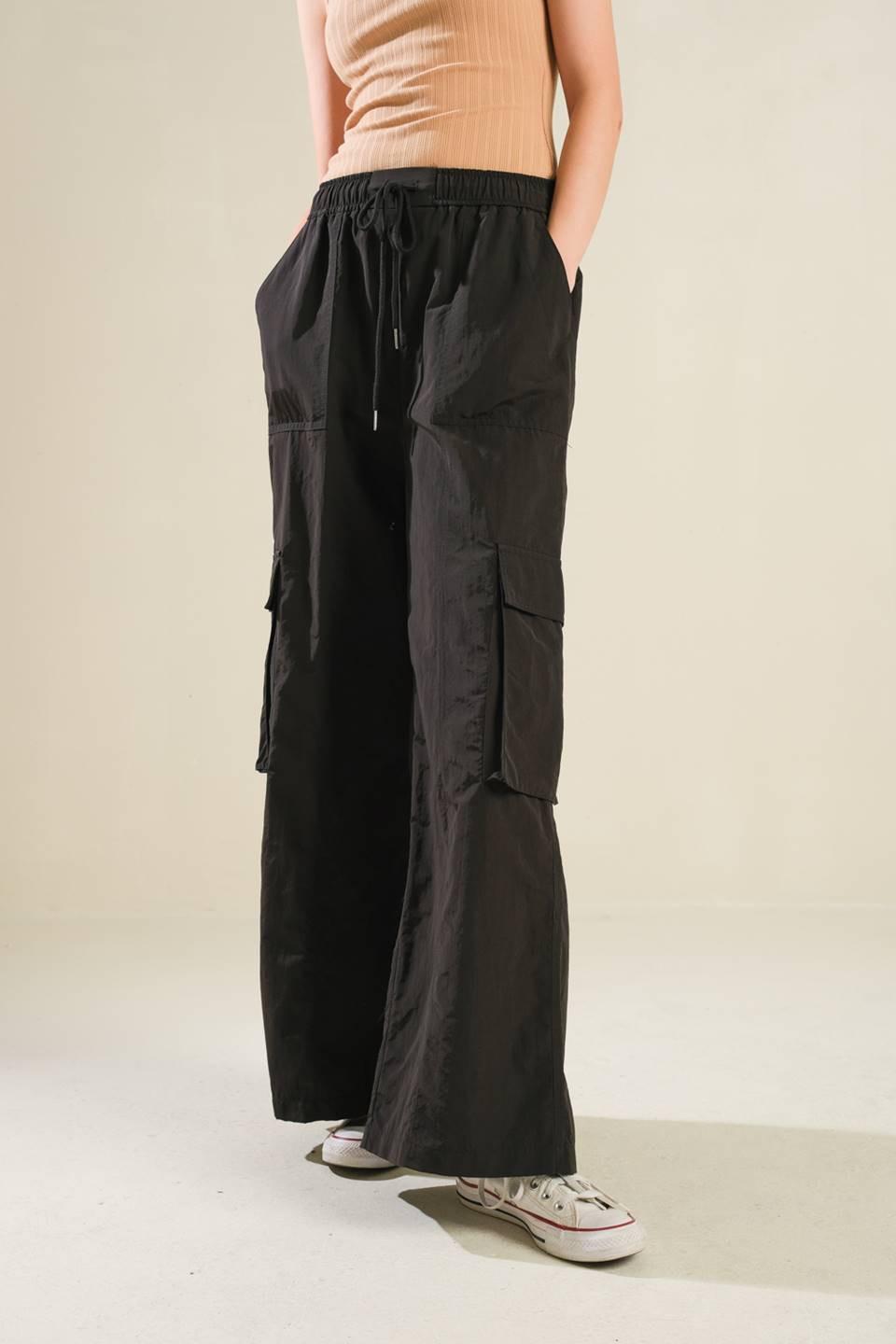 LOVIN ON ME CARGO PANTS - Glamourous Grace