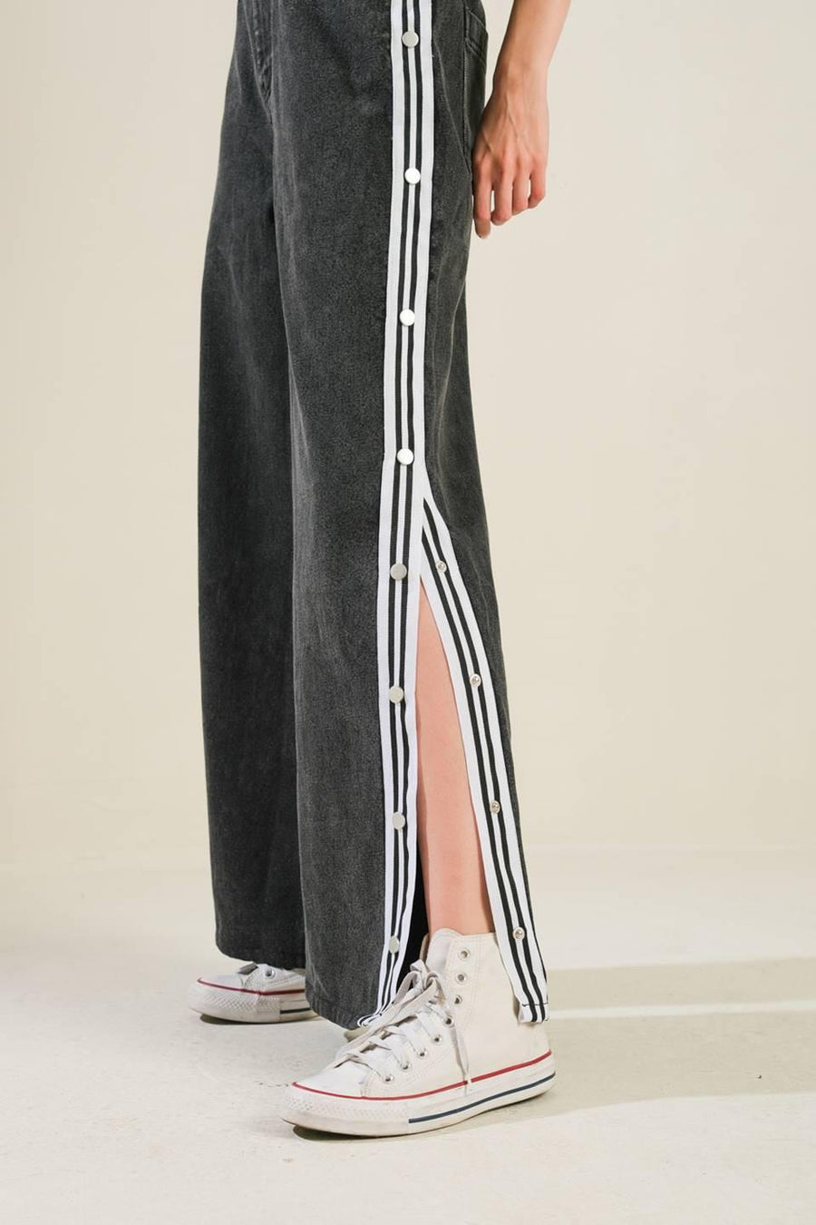ELEGANT ELEVATION DENIM PANTS - Glamourous Grace