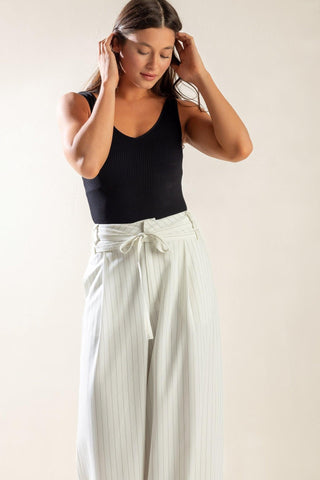 DINNER DATE WOVEN PANTS - Glamourous Grace