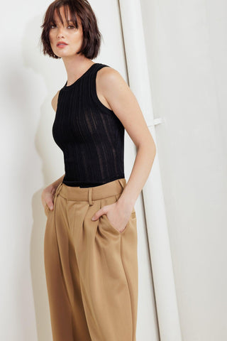 ROMANTIC PETAL WOVEN PANTS - Glamourous Grace