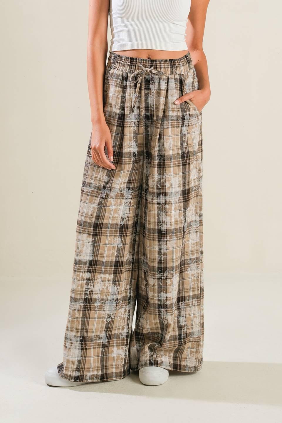 TIMELESS CHARM WOVEN PANTS - Glamourous Grace