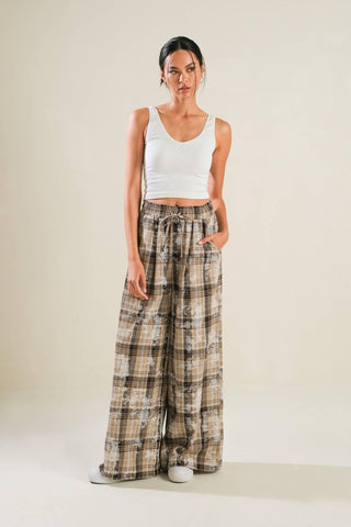 TIMELESS CHARM WOVEN PANTS - Glamourous Grace