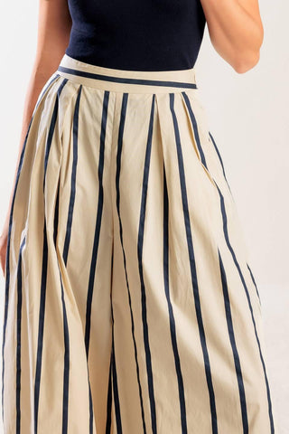HERE AND NOW WOVEN PANTS - Glamourous Grace