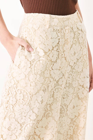 DELICATE BEAUTY WOVEN LACE PANTS - Glamourous Grace