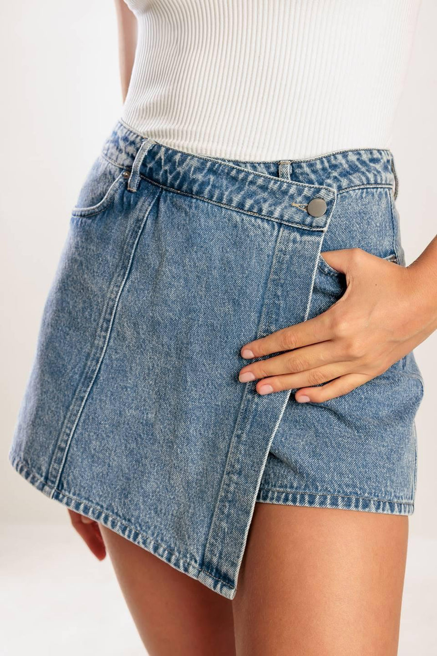BY CHANCE DENIM SKORT - Glamourous Grace