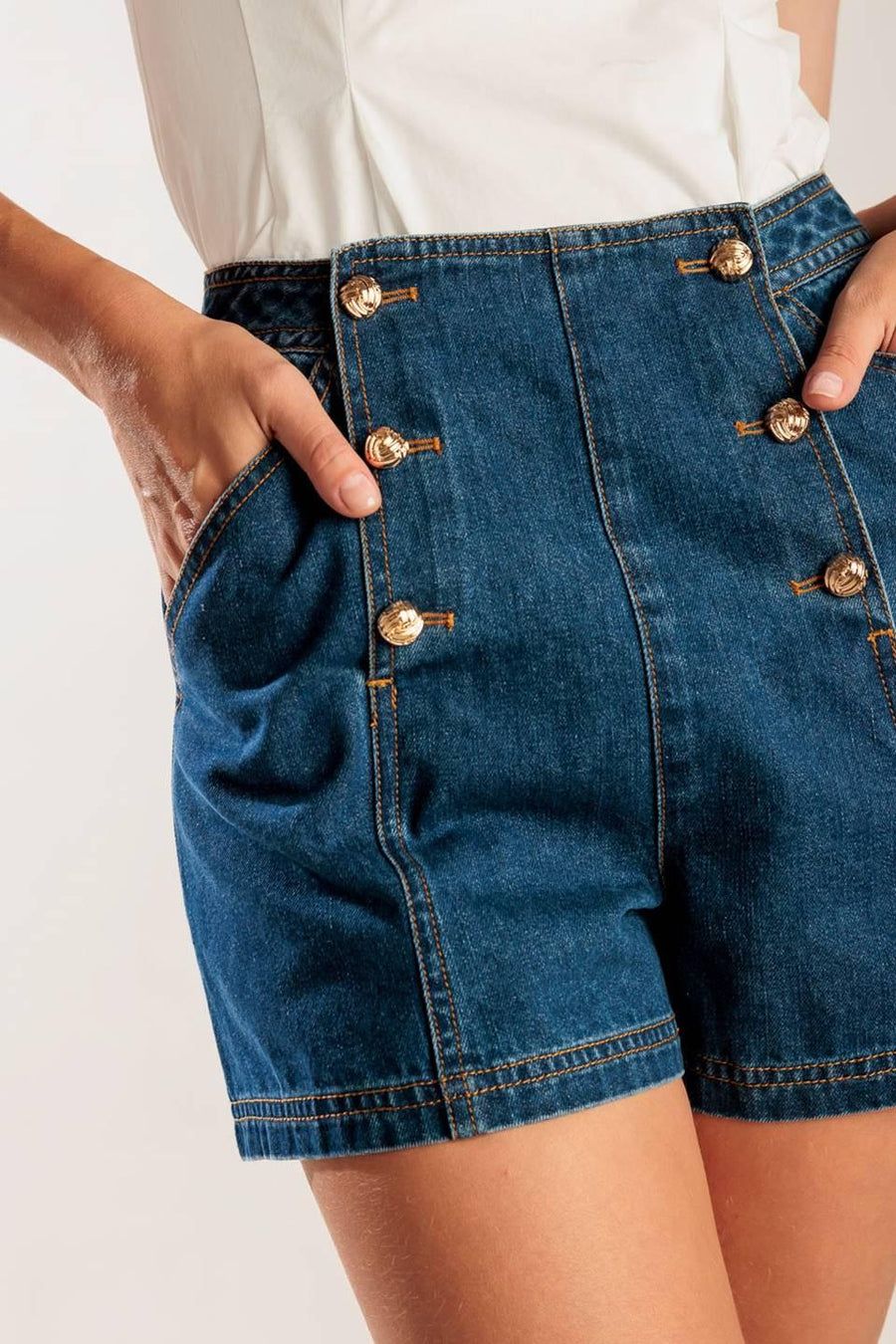 DRIVE-IN MOVIE DENIM SHORT - Glamourous Grace