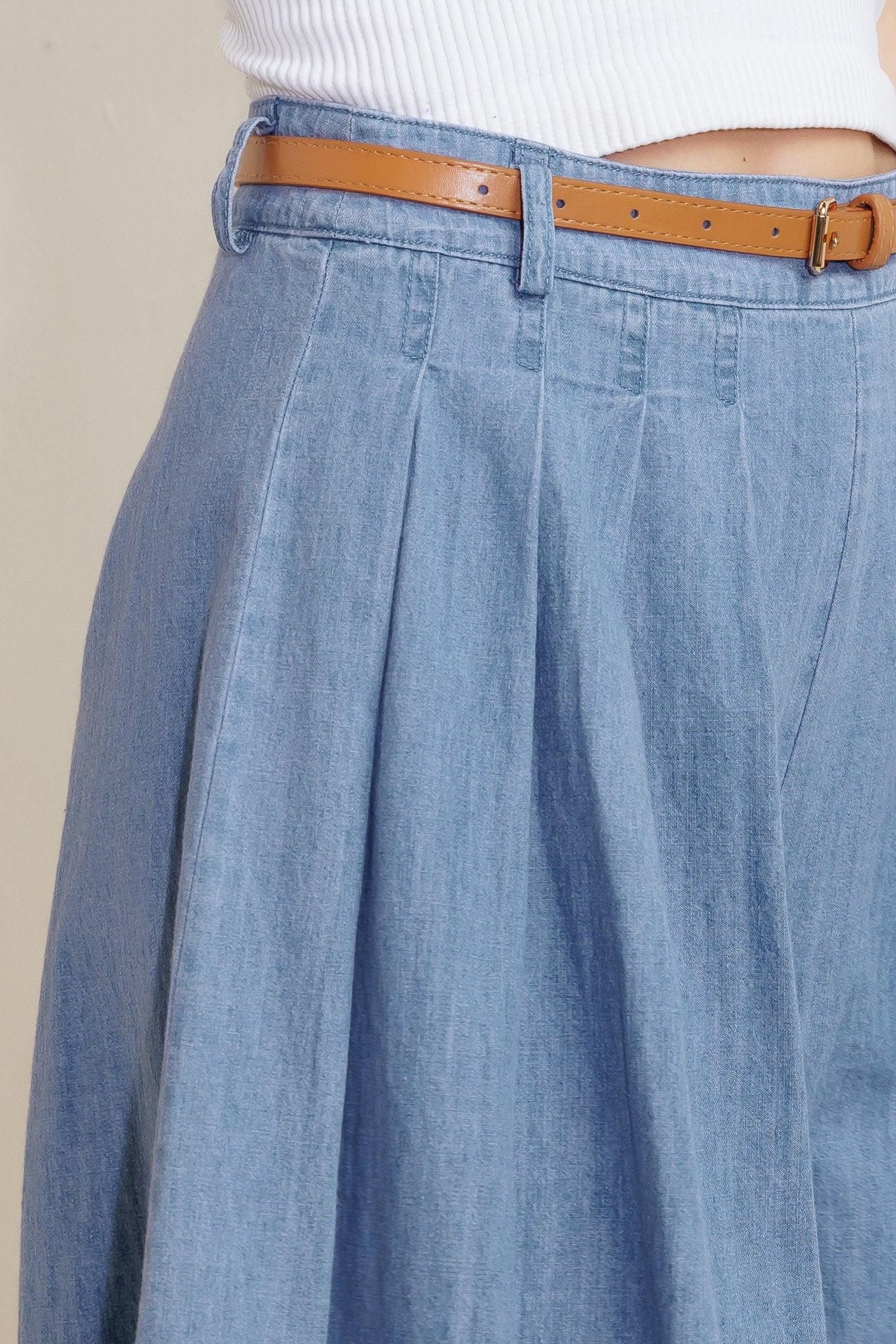SERENITY HILL CHAMBRAY SHORT - Glamourous Grace