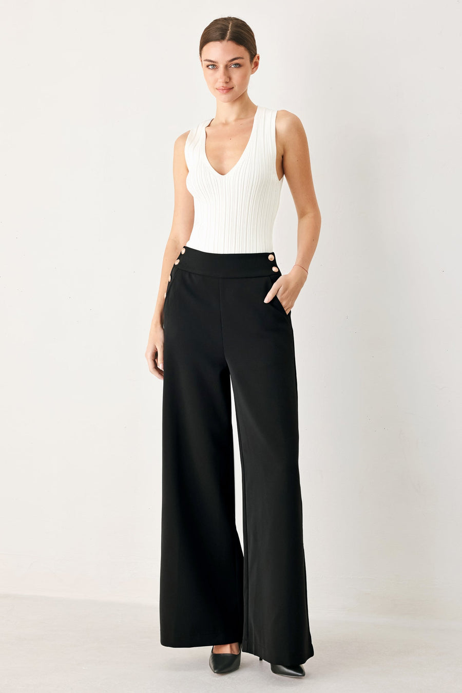 MODERN EDGE WOVEN PANTS - Glamourous Grace