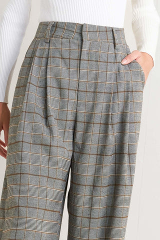 NEW AGE WOVEN PLAID PANTS - Glamourous Grace