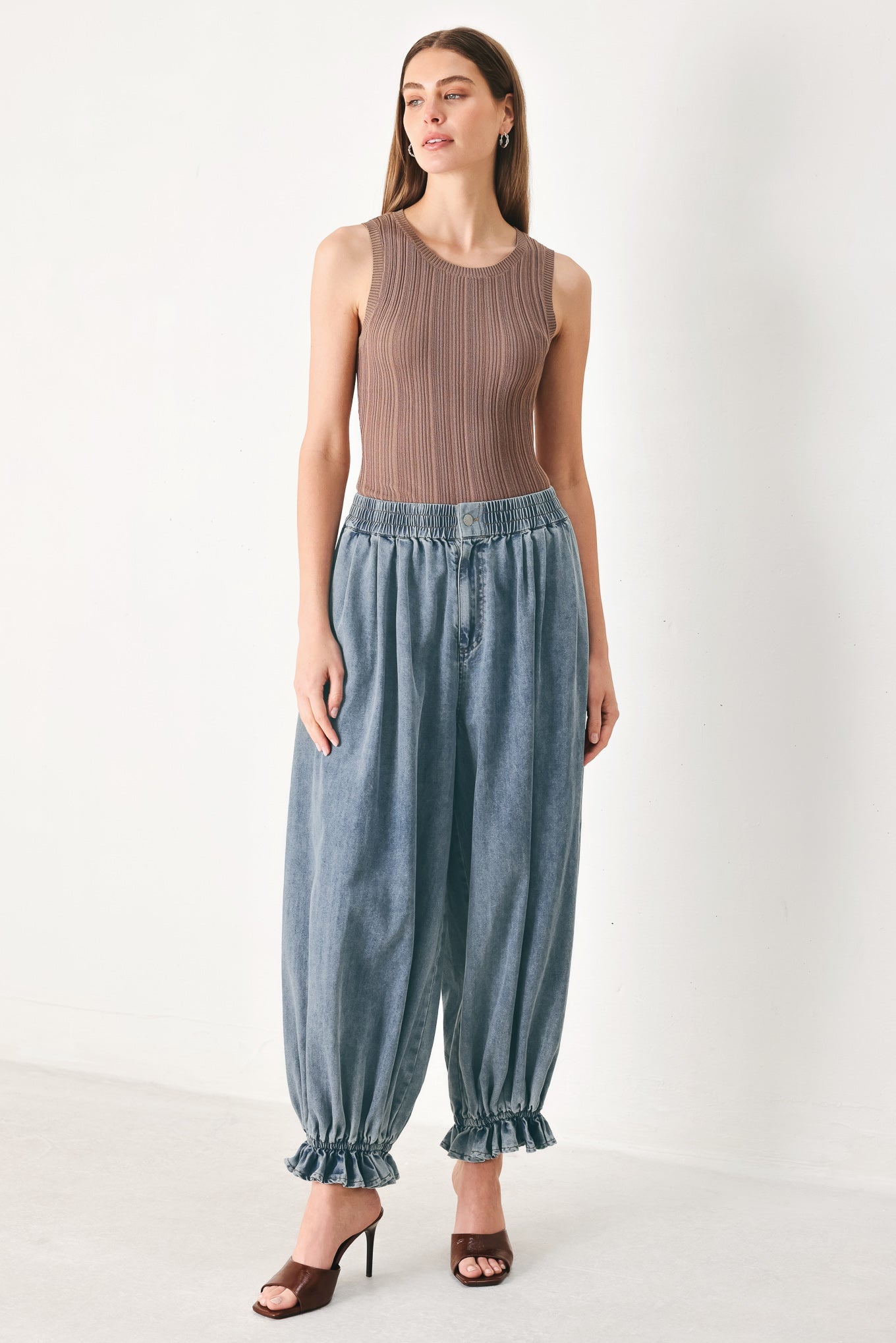 EASY VOLUME DENIM GENIE PANTS - Glamourous Grace