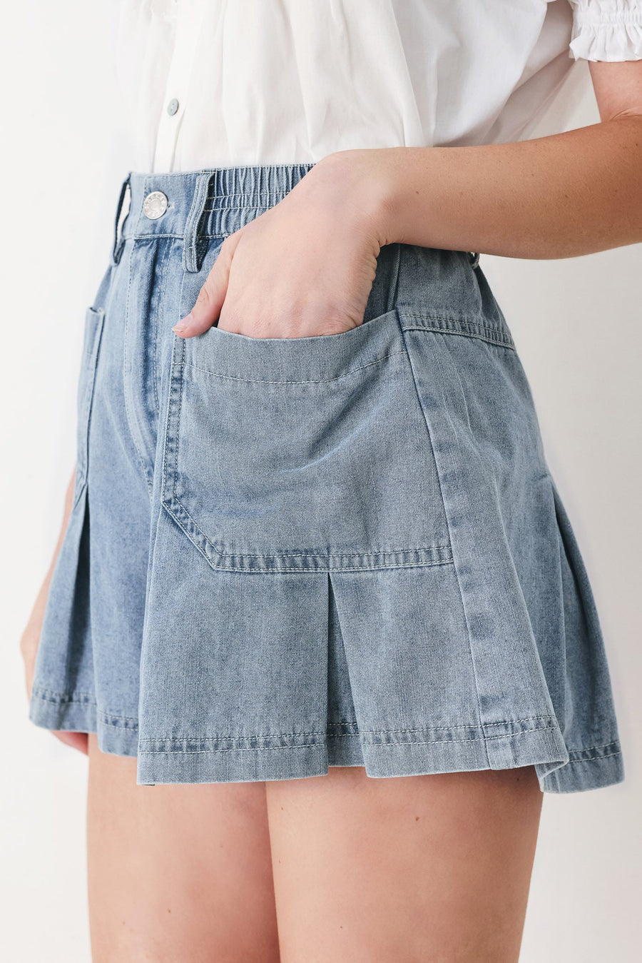 GIRL NEXT DOOR DENIM SHORT - Glamourous Grace