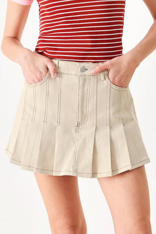 SOFT POWER WOVEN SKORT - Glamourous Grace