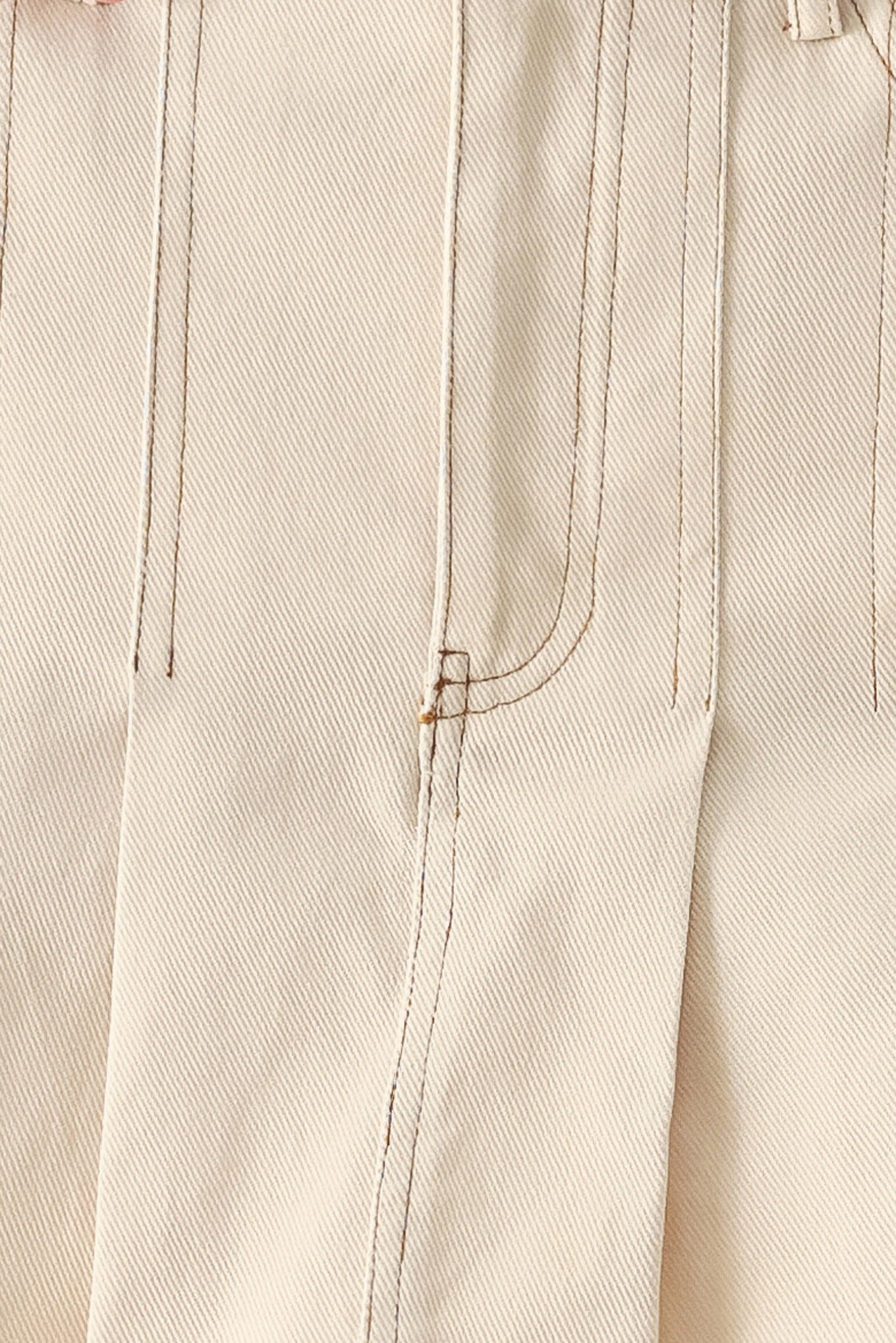 SOFT POWER WOVEN SKORT - Glamourous Grace