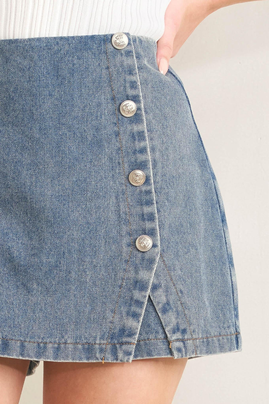 SANTA MONICA DENIM SKORT - Glamourous Grace