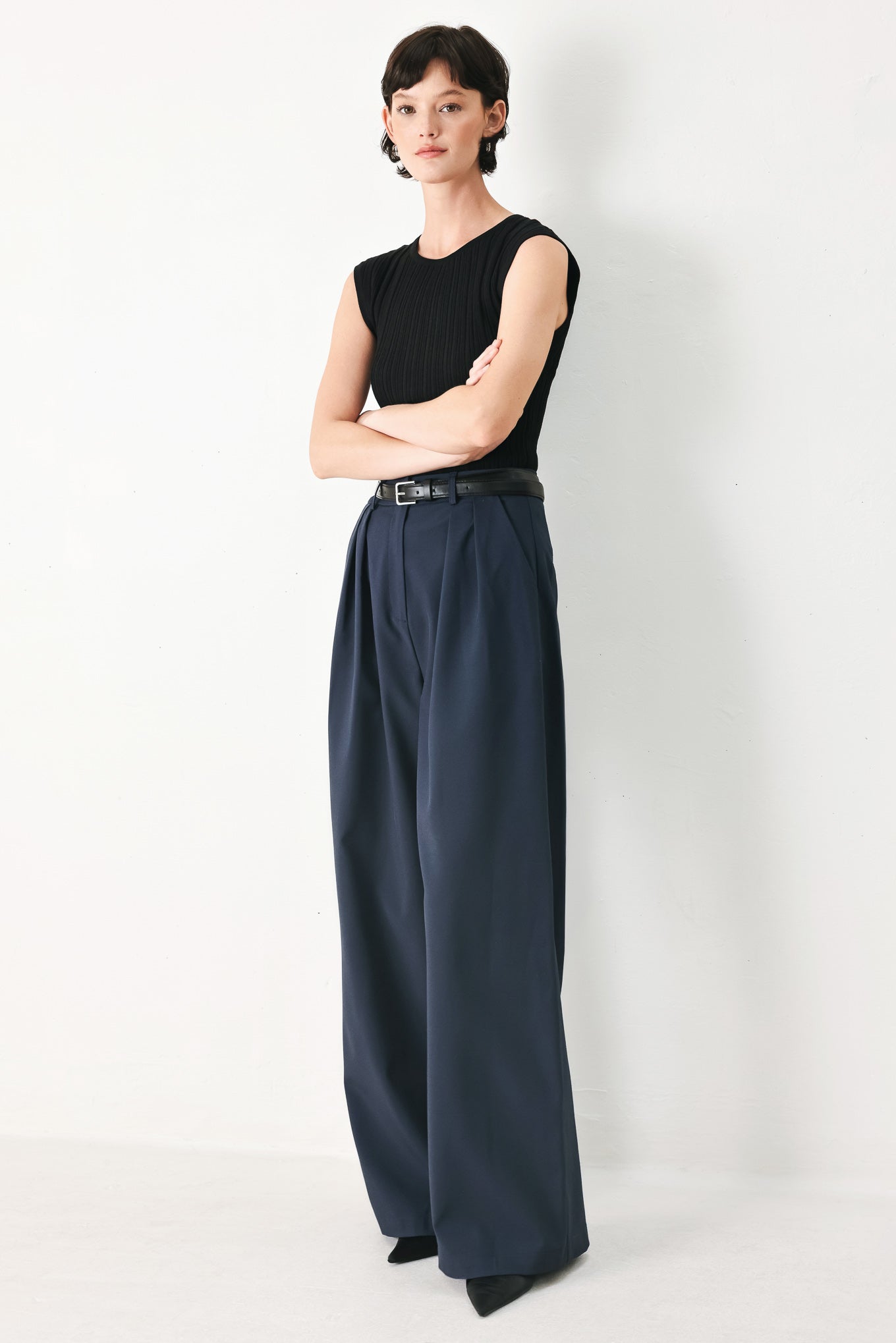 POWER PLAY WOVEN PANTS - Glamourous Grace