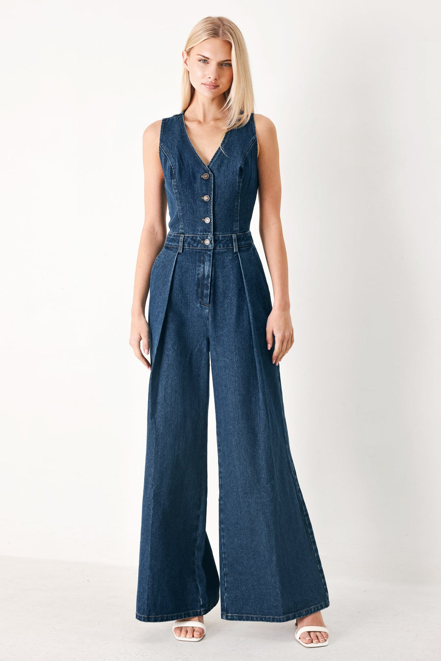 RUNWAY HIT LINE DENIM JUMPSUIT - Glamourous Grace
