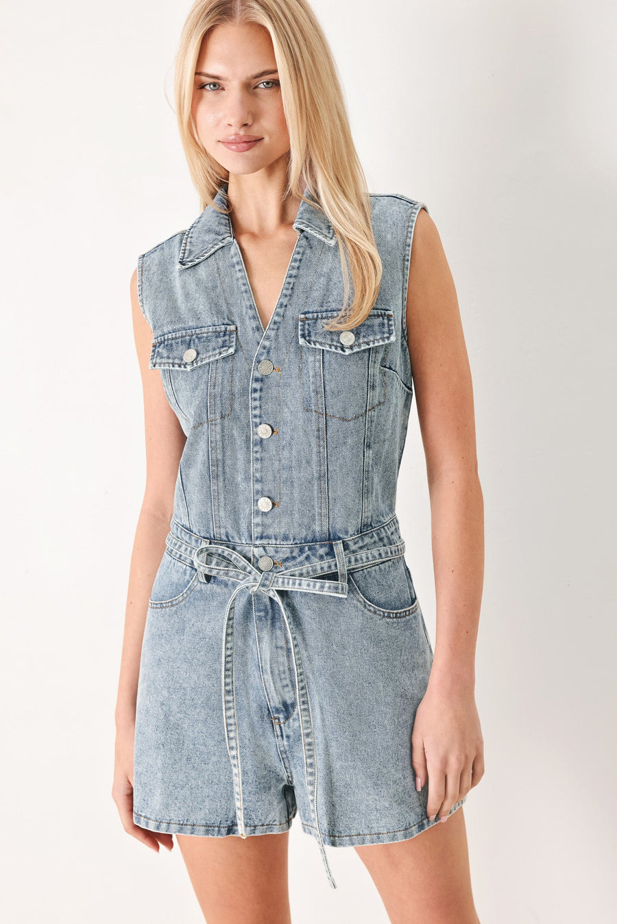 WEEKEND BLUE LOOK DENIM ROMPER - Glamourous Grace