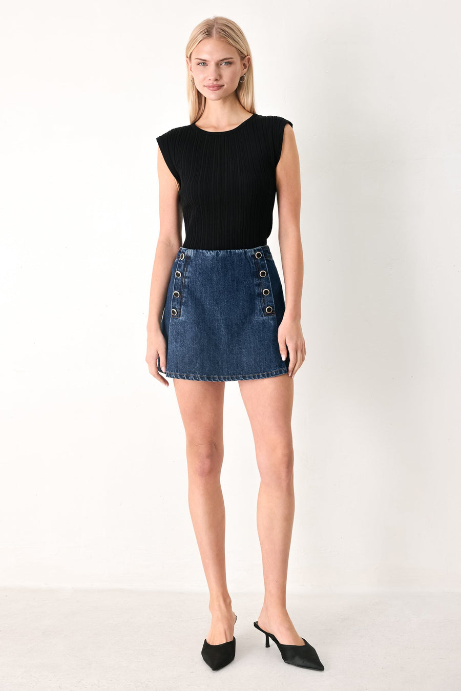 RUN THE CITY DENIM SKORT - Glamourous Grace
