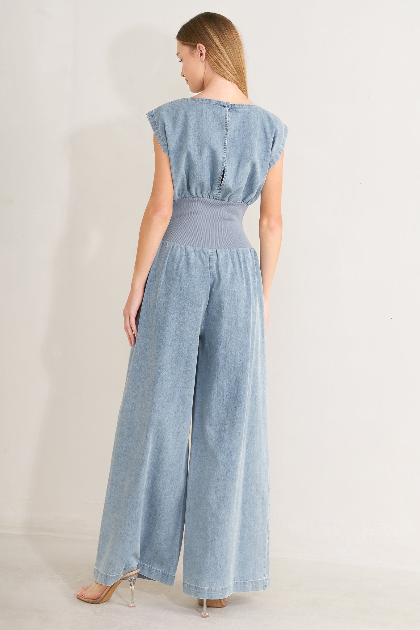 RUNNING IN DENIM JUMPSUIT - Glamourous Grace