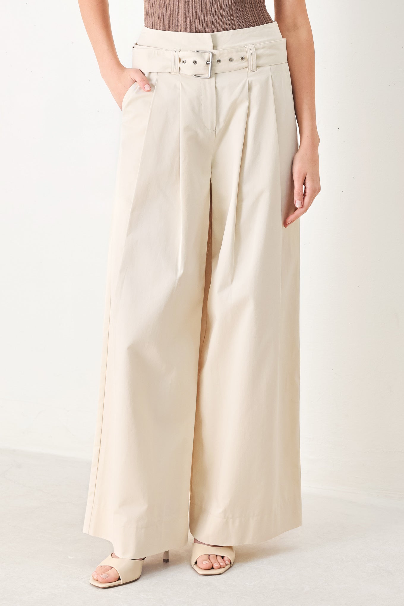 VELA WIDE WOVEN PANTS - Glamourous Grace