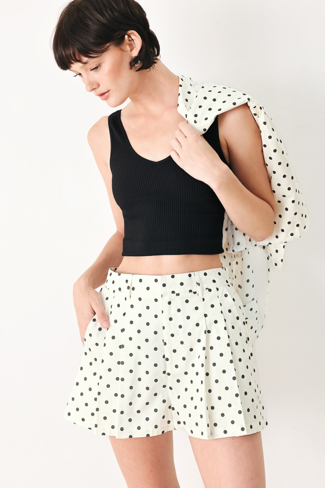 CHAMPAGNE DOTS WOVEN SHORTS - Glamourous Grace