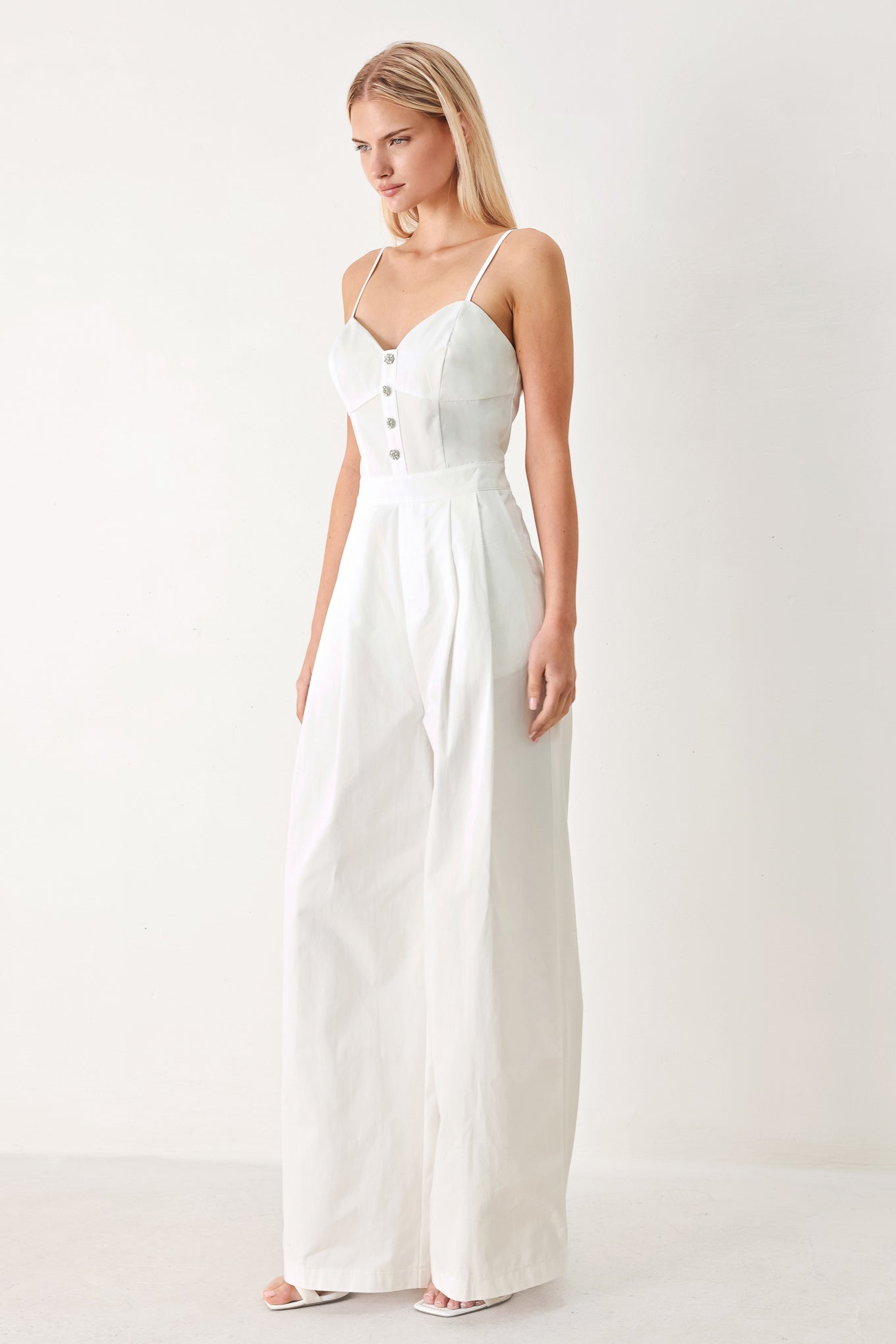 TRUE LOVE LOOK WOVEN JUMPSUIT - Glamourous Grace