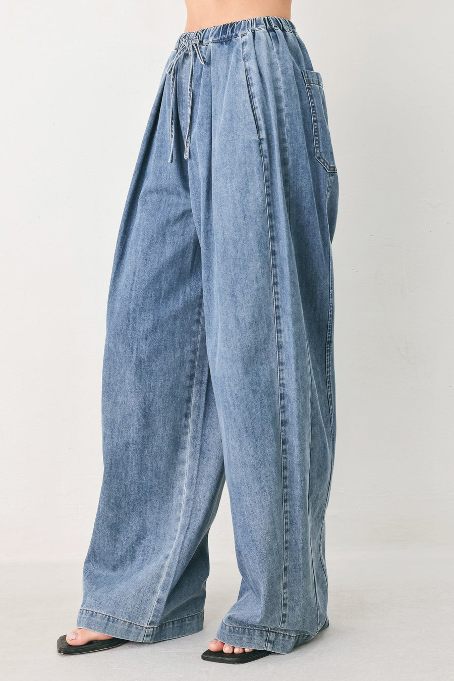 RELAXED RETREAT DENIM PANTS - Glamourous Grace