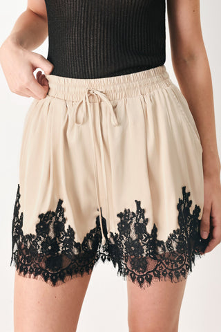 RODEO ROMANCE WOVEN SHORTS - Glamourous Grace