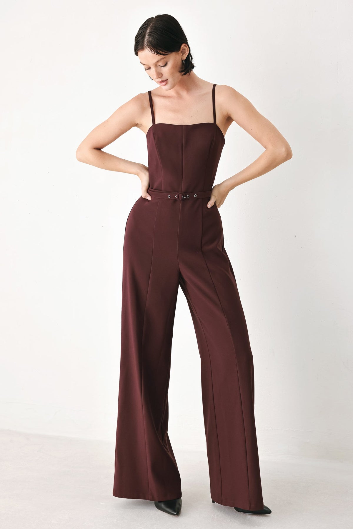 BURGUNDY MODERN MUSE WOVEN JUMPSUIT - Glamourous Grace