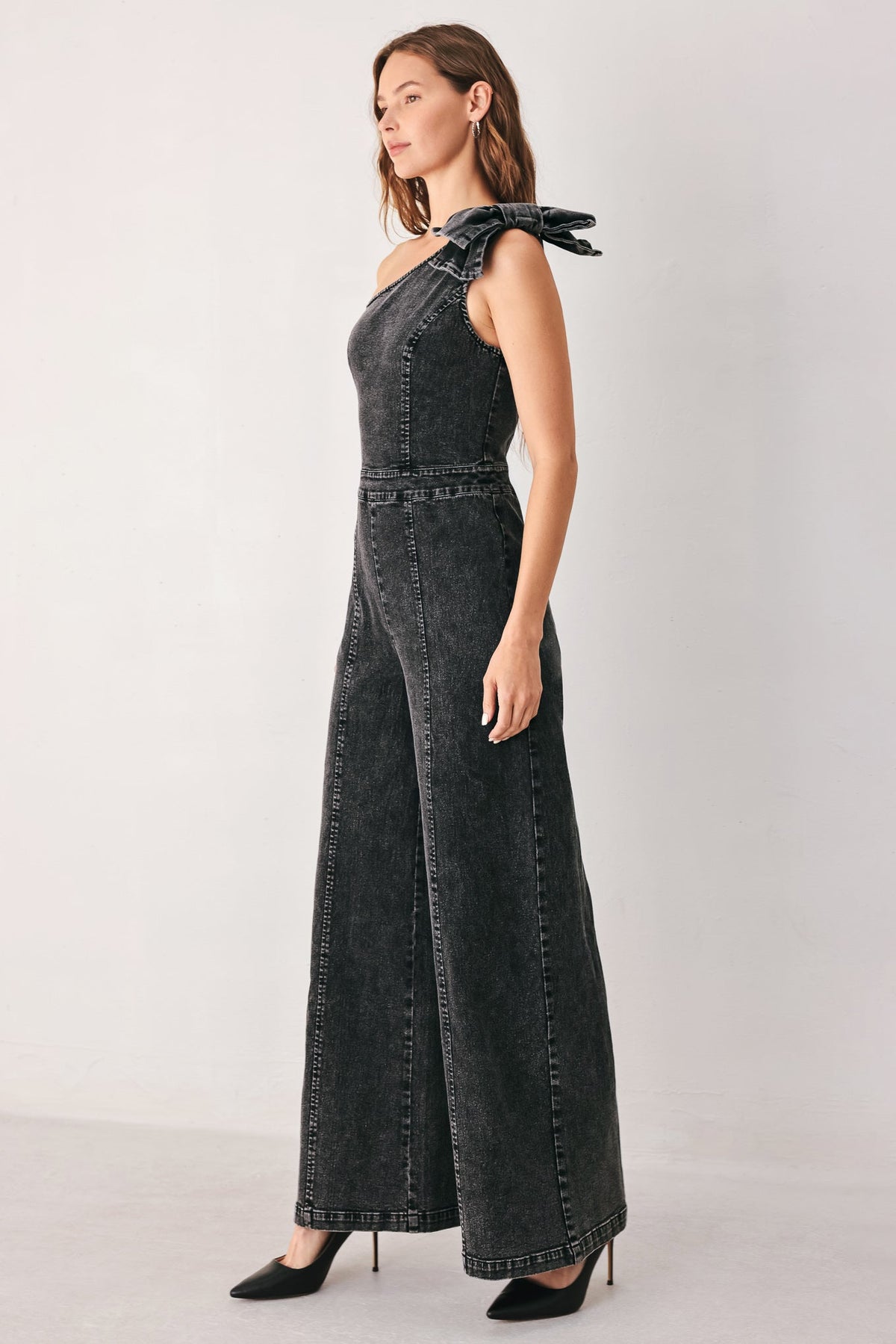 GRAPHITE PETAL EDGE DENIM JUMPSUIT - Glamourous Grace