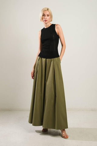 BE RIGHT BACK BLACK SWEATER TOP - Glamourous Grace