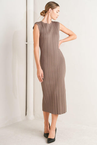 STORY OF US SWEATER MIDI DRESS - Glamourous Grace
