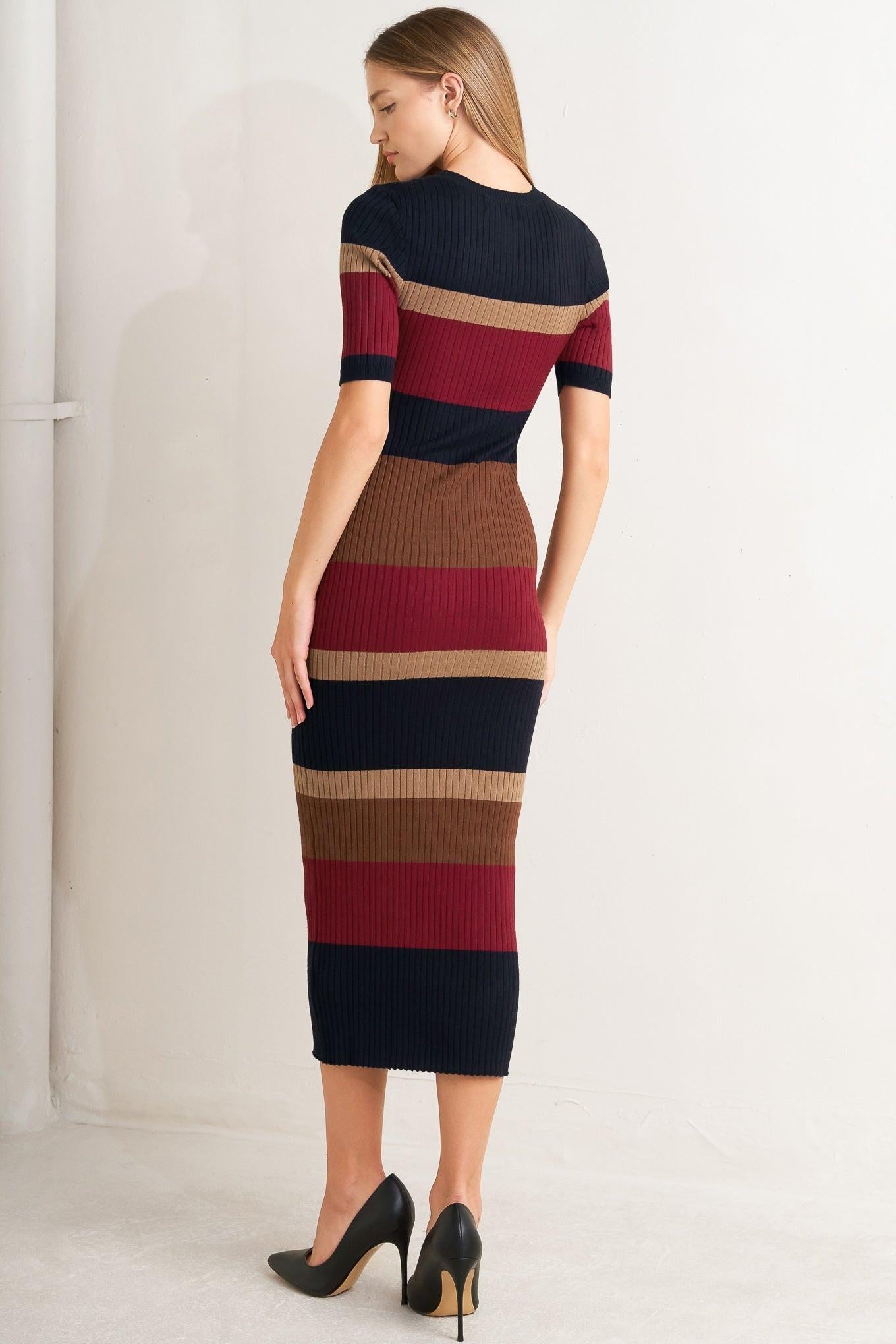 FALL RHYTHM COLOR BLOCKED MIDI SWEATER DRESS - Glamourous Grace