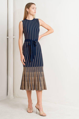 SMOOTH WEIGHTED FEEL KNIT MIDI DRESS - Glamourous Grace