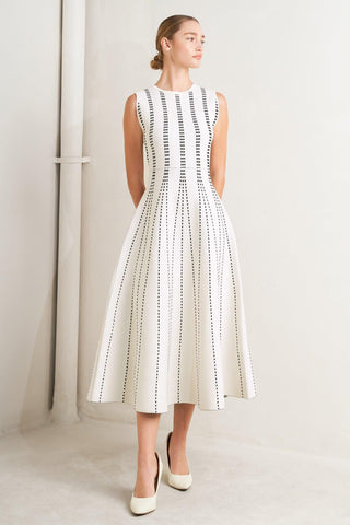 PERFECTLY POISED JACQUARD SWEATER MIDI DRESS - Glamourous Grace