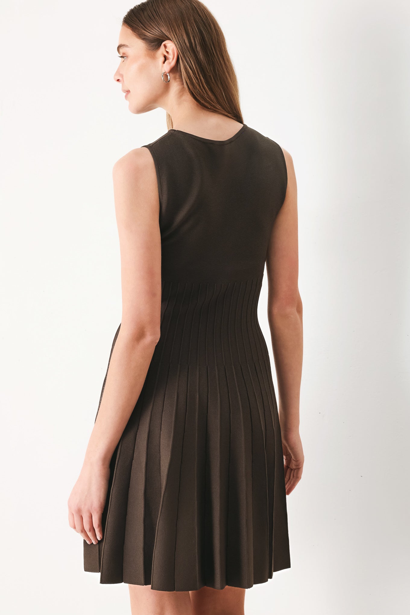 EVERYDAY LUXE SWEATER KNIT MINI DRESS - Glamourous Grace