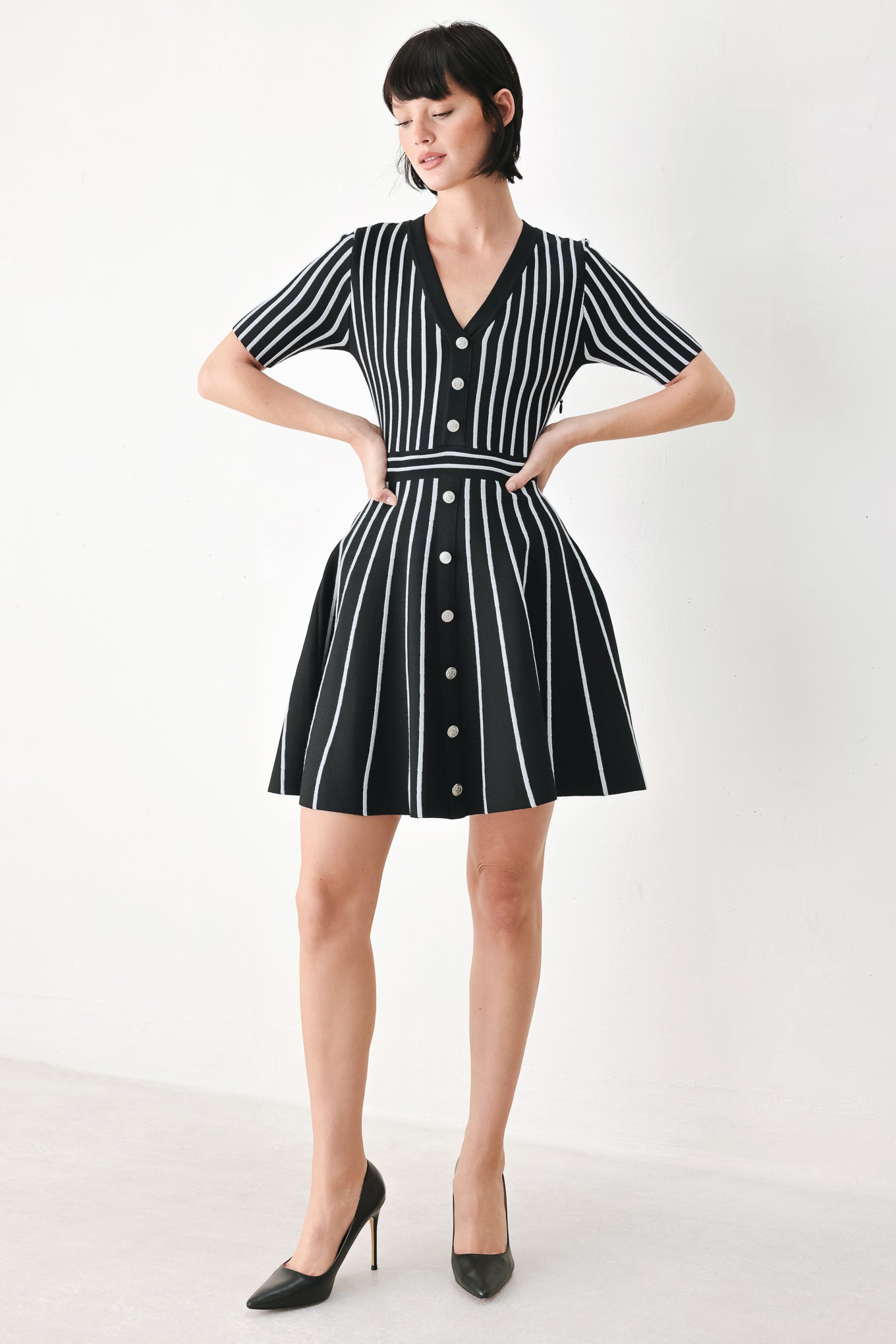 BLACK PARLOR MELODY SWEATER MINI DRESS - Glamourous Grace