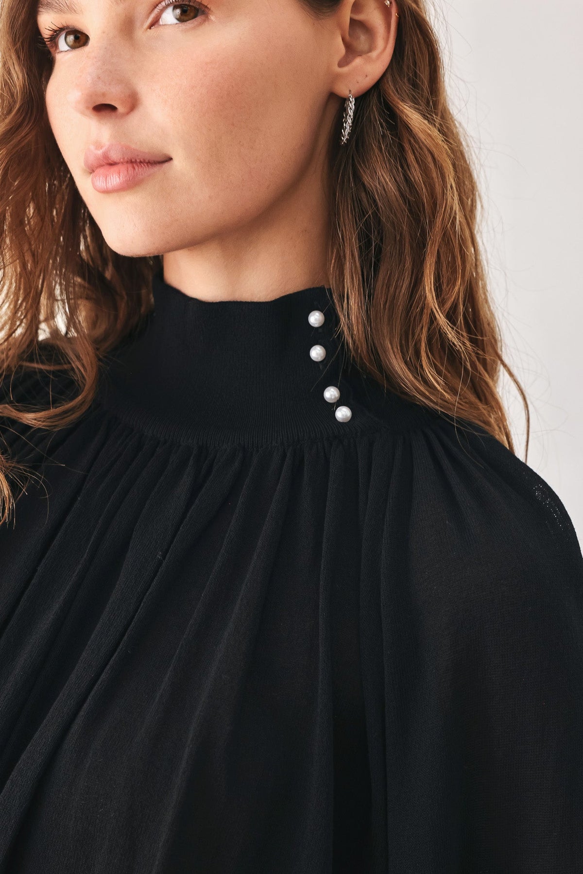 MACADAMIA DRAPED SWEATER KNIT TOP - Glamourous Grace