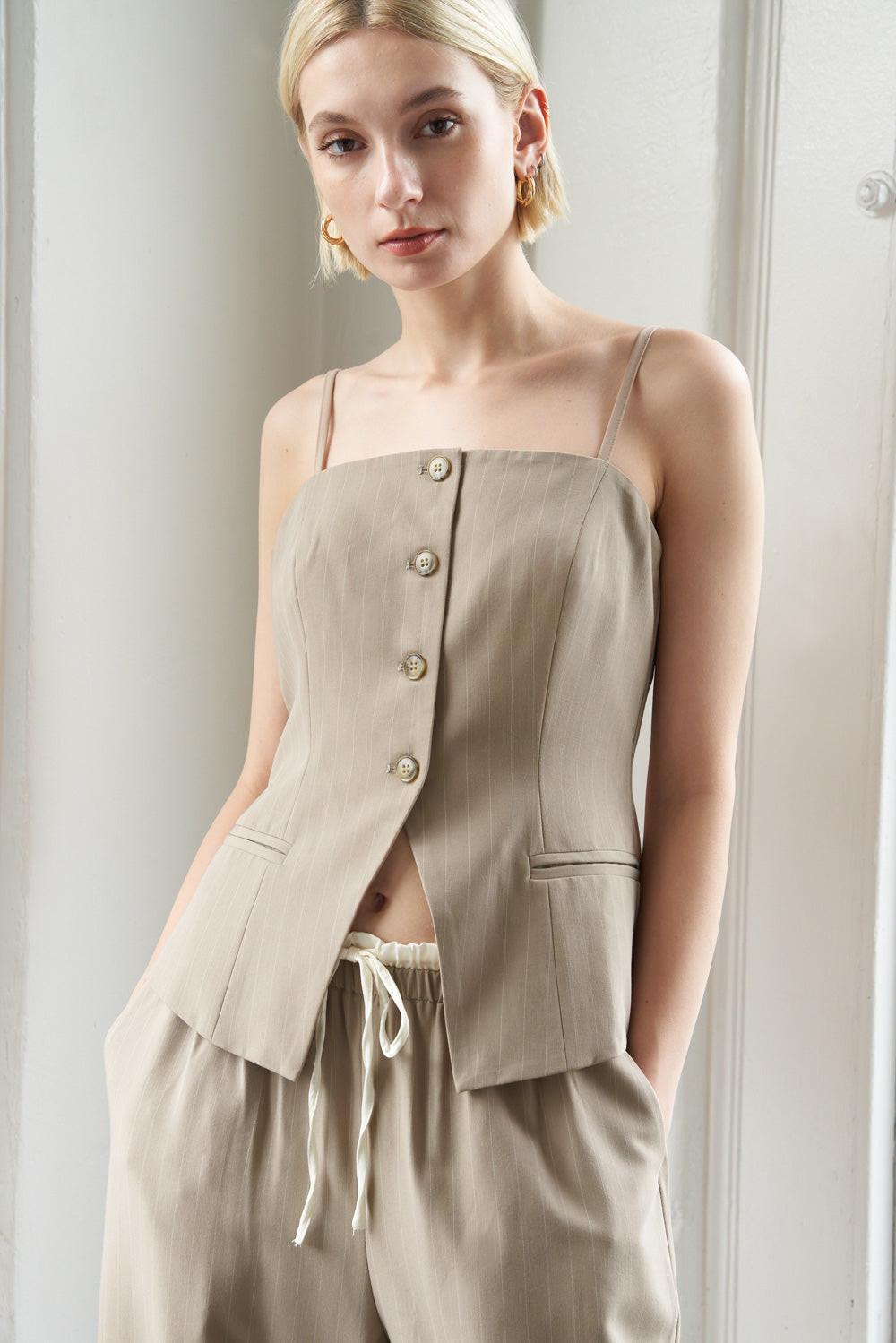 DAY IN THE LIFE WOVEN TOP - Glamourous Grace