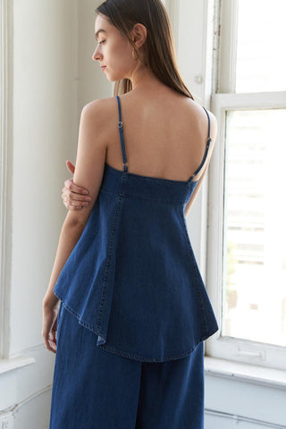 AUTHENTIC MOMENTS LIGHTWEIGHT DENIM TOP - Glamourous Grace