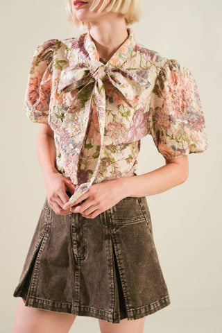 SLEEK SIMPLICITY WOVEN TOP - Glamourous Grace