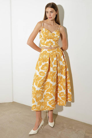 PLAIN OPTIMISM WOVEN CROP TOP - Glamourous Grace