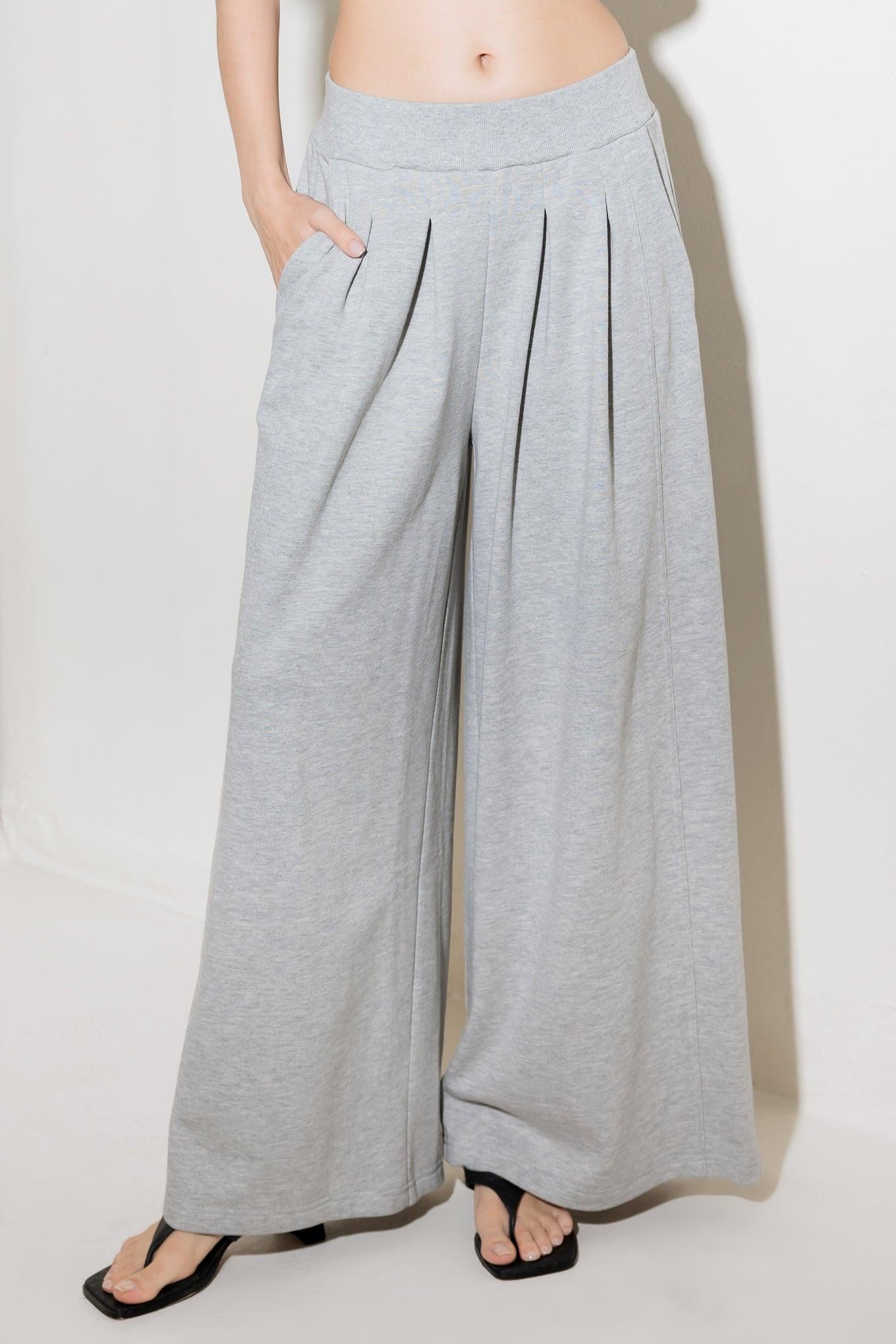 TRUST THE NOW IN KNIT TOP AND PANT SET - Glamourous Grace
