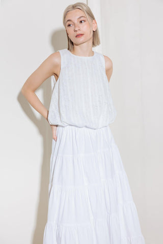 TIMELESS WITH EDGE WOVEN LACE TOP - Glamourous Grace