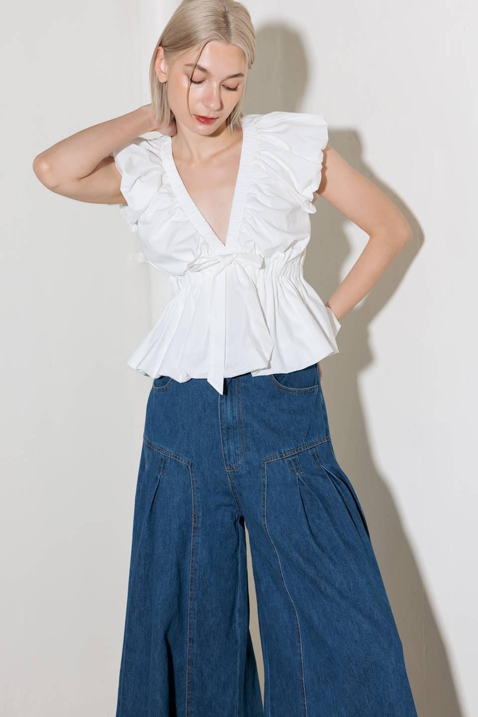 SLOW DOWN IN WHITE WOVEN TOP - Glamourous Grace