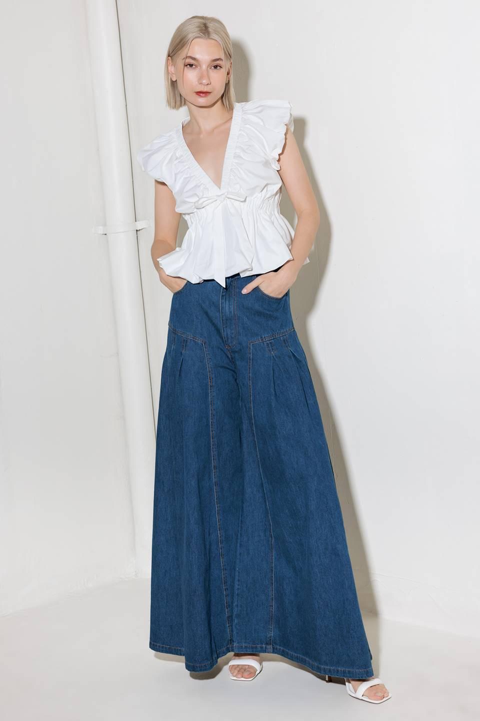 SLOW DOWN IN WHITE WOVEN TOP - Glamourous Grace